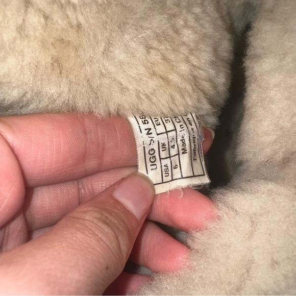 Ugg Boots - Picture 6 of 7